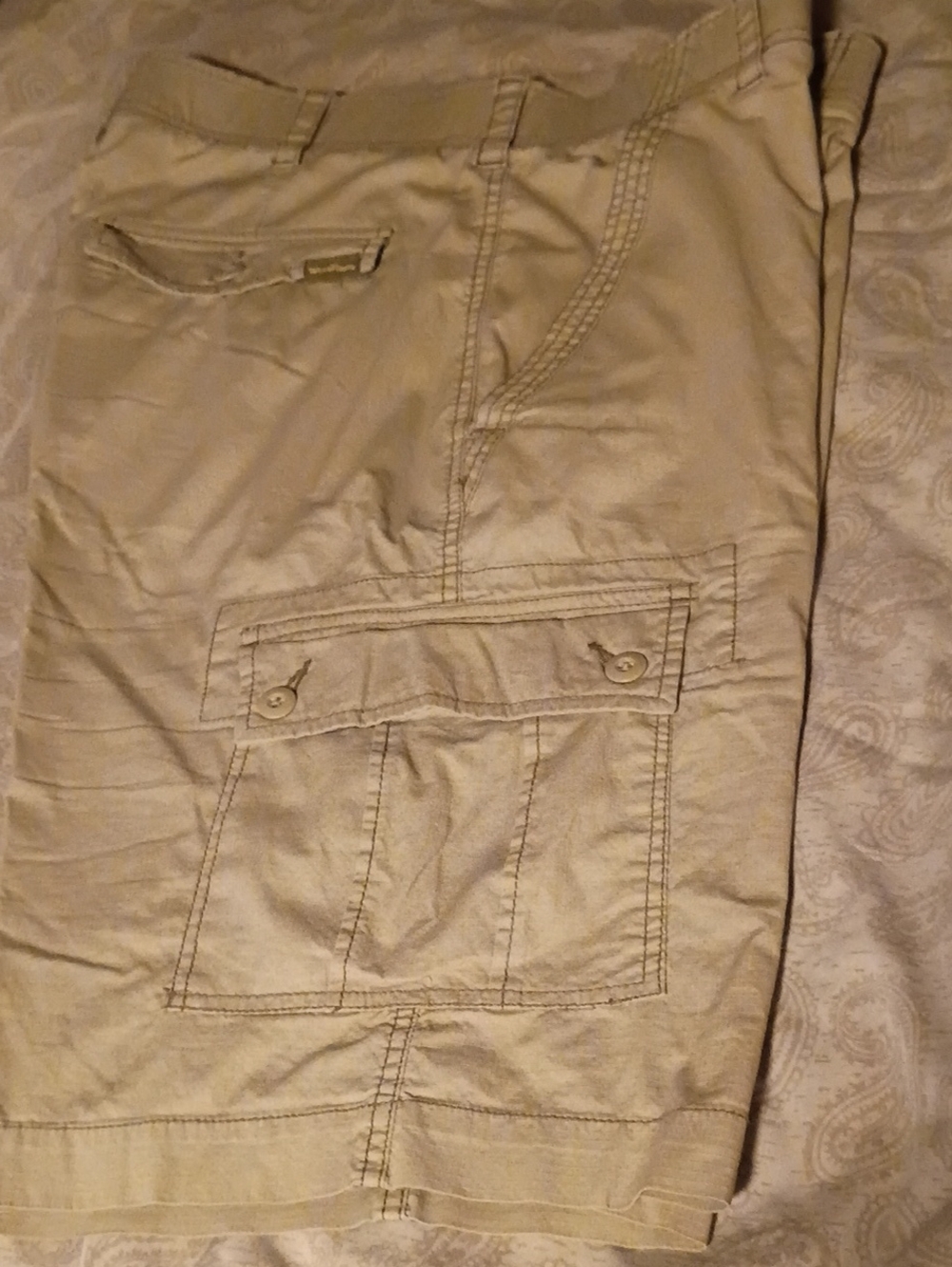 Men's Cargo Shorts in Khaki - Casual Pocketed Shorts
